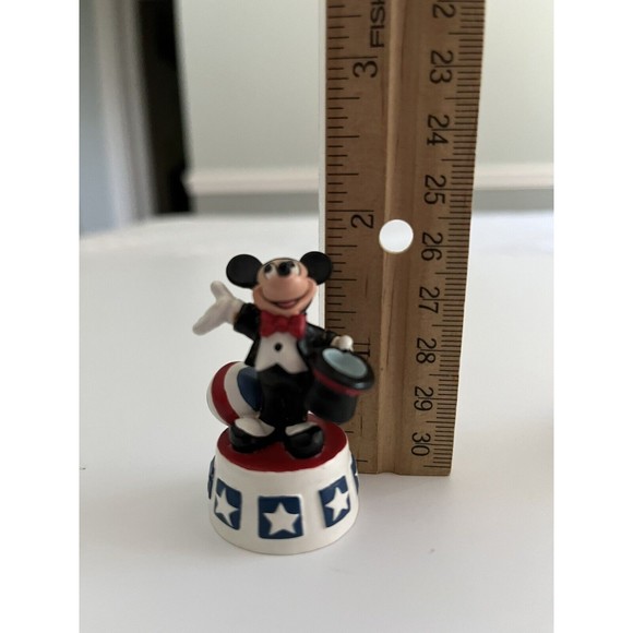 Set of 2 - Lenox Disney Thimbles - Mickey Mouse & Winnie The Pooh - Picture 9 of 11